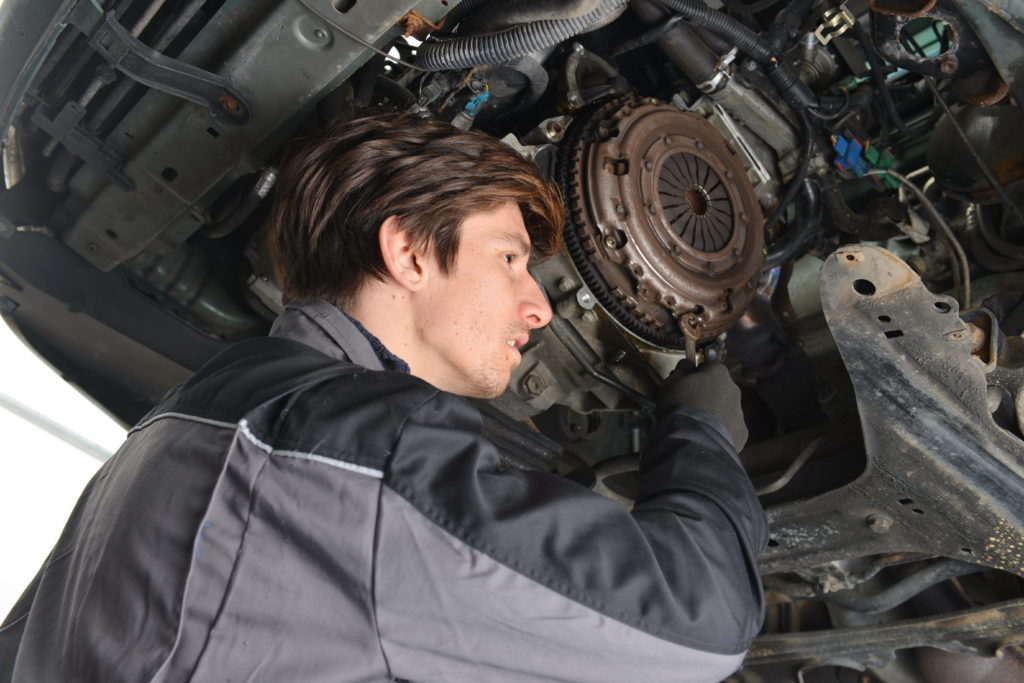 Clutch Repair and Replacement Mechanic